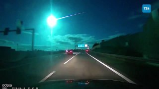 Gece düşen meteor Portekiz semalarını gün gibi aydınlattı