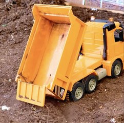 Tips to stay clean while gardening