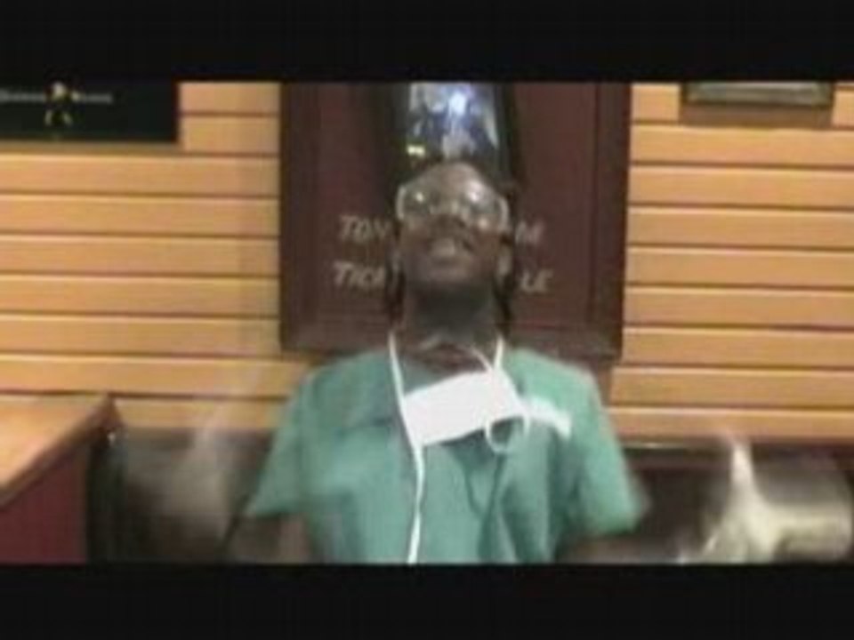 [CLIP] Doctor Ly - Mi Sa Men le (One hundred riddim)