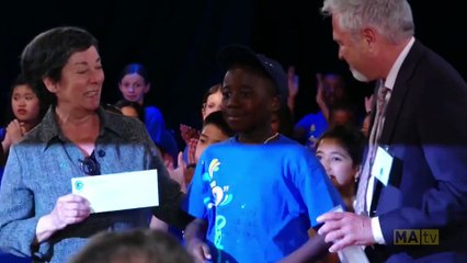 L'Ivoiren Krecoum Loevan Niels Samuel classé champion du monde de dictée au Canada