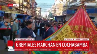 Gremiales en Cochabamba marchan por falta de dólares y abrogación de leyes