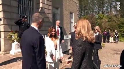 Il presidente Mattarella arriva alla Lucan House di Dublino
