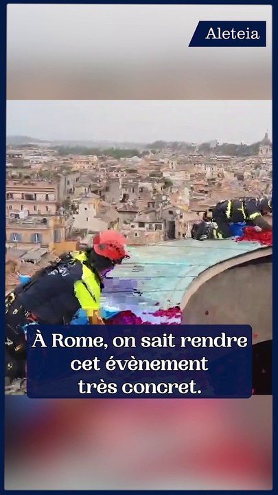 Une pluie de roses pour la Pentecôte