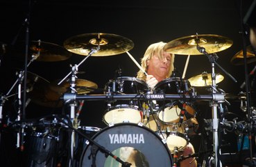 ステインドの元ドラマー、ジョン・ワイサッキーが死去