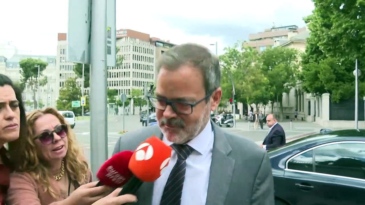 Miembros del Gobierno muestran su rechazo a las...