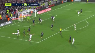 Lyon confirm Europa League spot with last-gasp Lacazette penalty