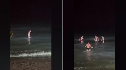 Il Cagliari si salva e resta in Serie A: bagno in piena notte dei giocatori per festaggiare