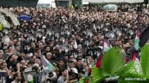 Migliaia di iraniani in piazza a Teheran per piangere Raisi