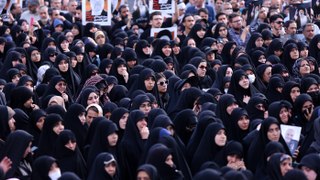 Tahran'da Cumhurbaşkanı Reisi için anma töreni düzenlendi