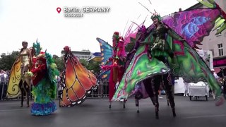 كرنفال الثقافات في برلين ينبض بالحياة والألوان والموسيقى والفرح
