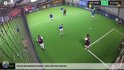 Faute de pierre PLICHON - WOLVES FIVE UNITED