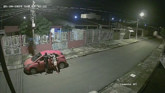 Casal é flagrado tentando arrombar veículo em Arapiraca