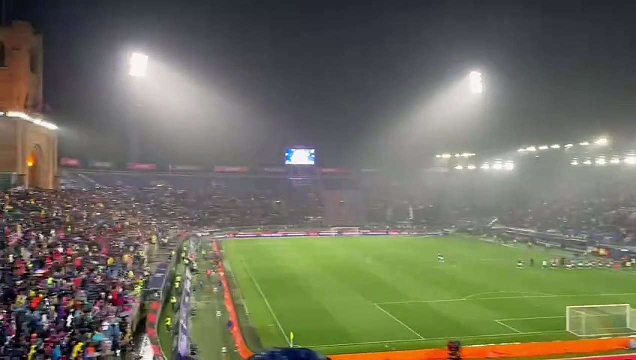 Bologna Juventus, il video dei cori allo stadio prima del match