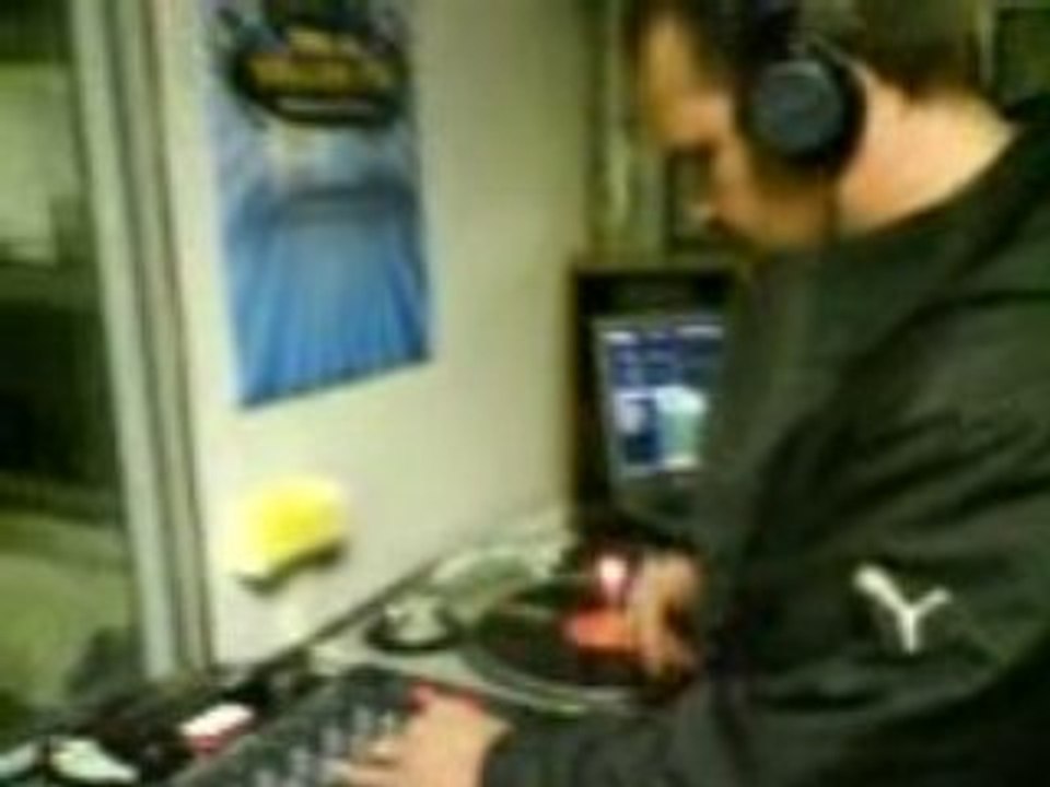 DJ ENIS Vallee FM emission TIME BOMB