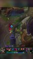 Pequeño clip humillando a un pobre shen que despues de ganar una team fight pensaba que era seguro callear el baron !