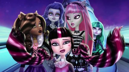 Monster High : Hanté Bande-annonce (RU)