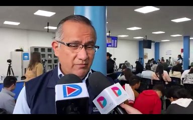 Télécharger la video: Migraciones advierte a los venezolanos en Perú que no han retirado el Carnet de extranjería