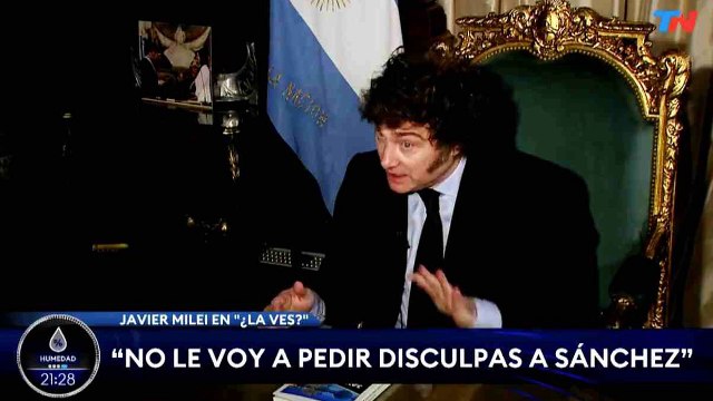 Javier Milei no se calla ante Pedro Sánchez: El muy cobarde se metió debajo de las polleras de las mujeres