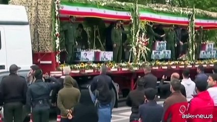 Iran, a Tabriz cerimonia funebre per Raisi: poi la salma a Teheran