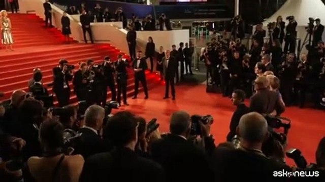 Cannes, red carpet con Cassel e Kruger per The Shrouds