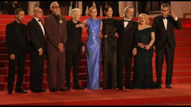 Cannes, red carpet con Cassel e Kruger per The Shrouds