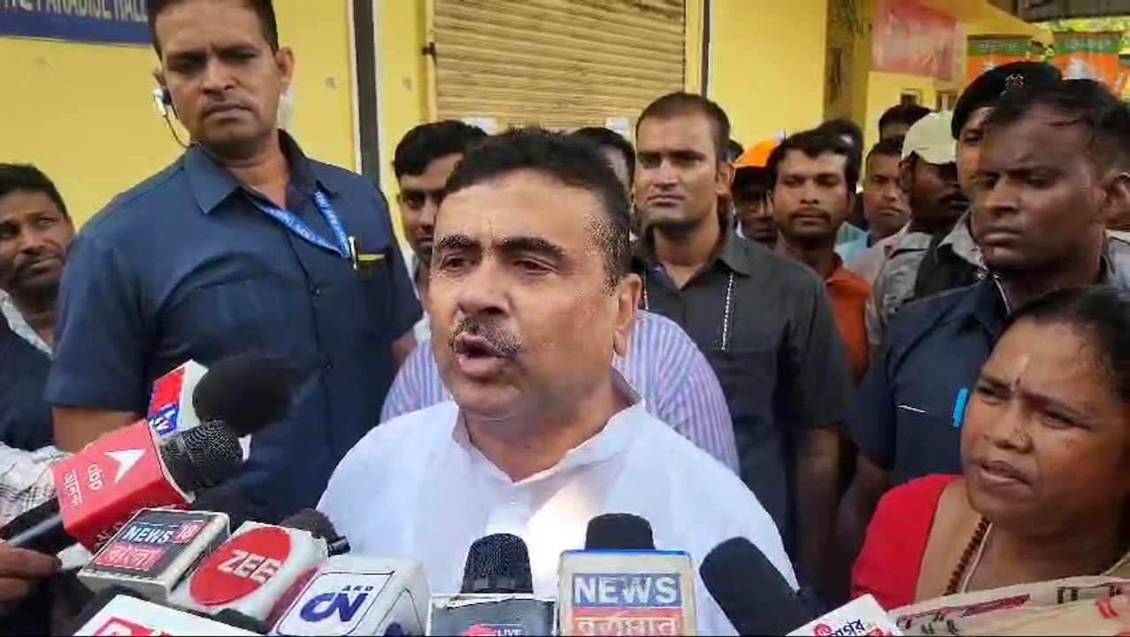 Mamata-র জন্য এক, অভিজিৎ গঙ্গোপাধ্যায়ের জন্য আলাদা আইন কেন? সাসপেনশন নিয়ে পাল্টা কমিশনকে Suvendu-র