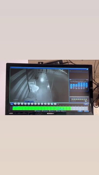 Marketten hırsızlık yapan hırsızlar kameraya yakalandı
