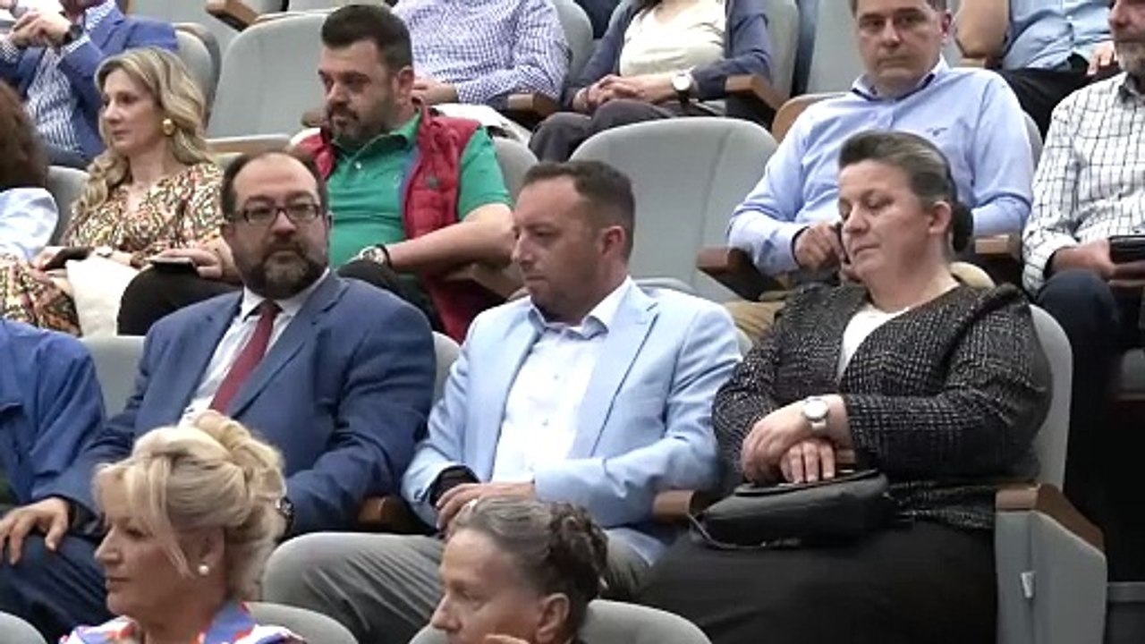 "Πόροι και Πολιτικές για την Κοινωνική Πολιτική...