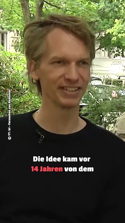 In Deutschland gibt es über 400 USB-Sticks, die aus Wänden herausragen – Was ist das „Dead Drops“-Projekt?