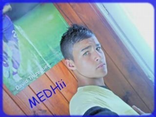 ba voilaun pote a moi  ka fé son pti montage