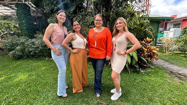 bd-collares-y-pulseras-elaboradas-con-gamuza-