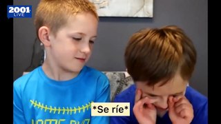 ¡Emotivo momento!  Niño sorprende a su hermano con Síndrome de Down   Para el pequeño, su hermano tiene la mejor risa del mundo y así se lo hizo saber.