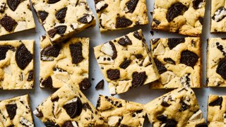 This Cookies 'N' Cream Blondies Recipe Is Legendary In The Delish Kitchen