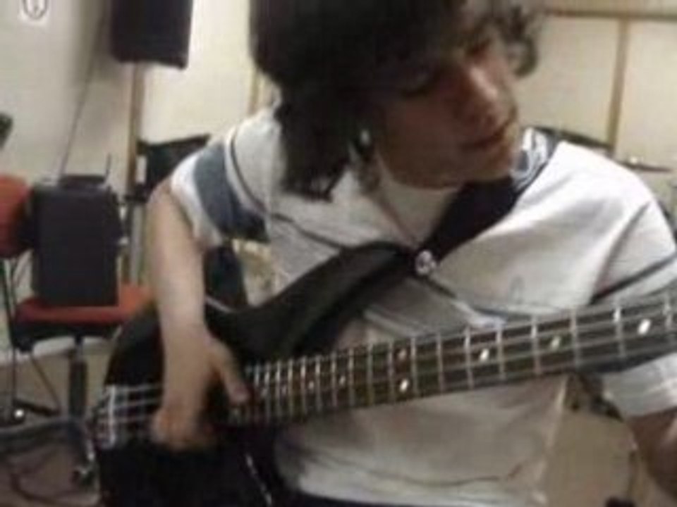 leo et sa basse