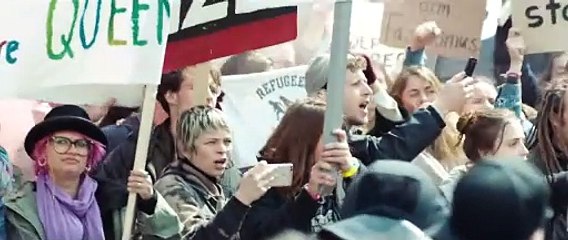 Et demain, le monde entier Bande-annonce (ES)