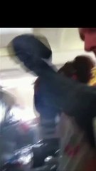 (Video) Detik2 cemas penumpang singapore airlines rakam (1)