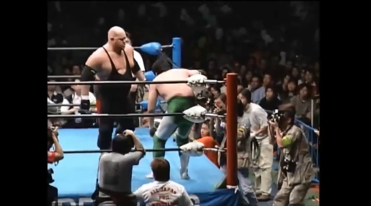 AJPW Mitsuharu Misawa vs. Vader 9.4.99