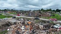 Tornado atinge Estados Unidos, destrói cidade e deixa mortos