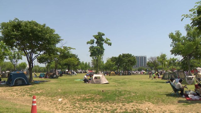 [날씨] 이른 더위 기승...내일 동쪽 곳곳 한여름 더위 / YTN