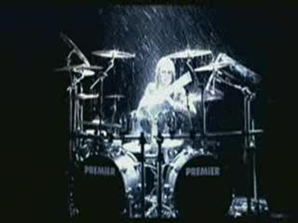 Stratovarius - Hunting High and Low