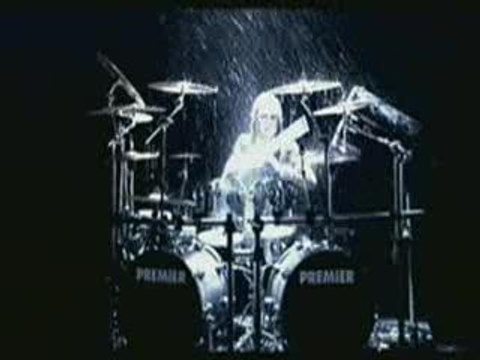 Stratovarius - Hunting High and Low