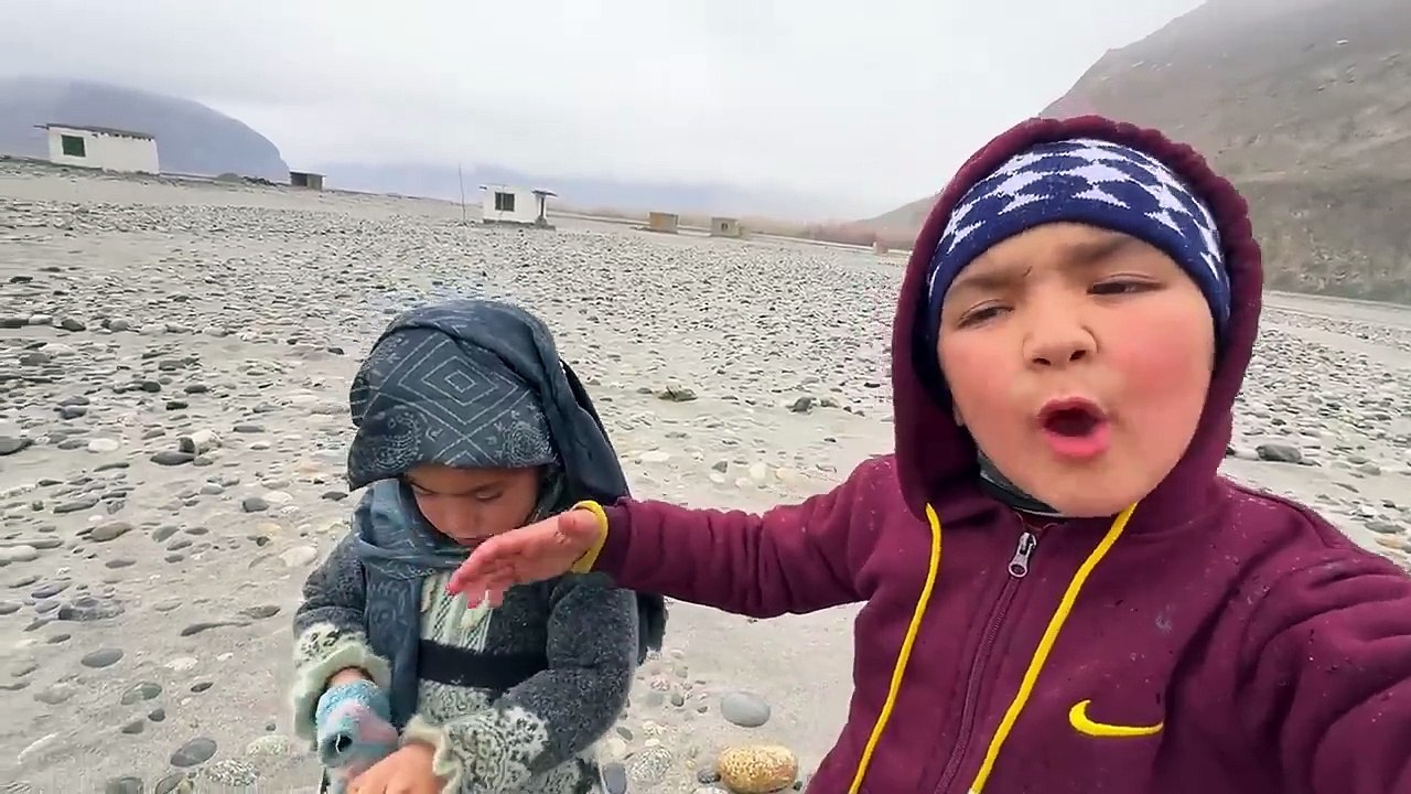 Muskan Desert Mein Gum Ho Gai