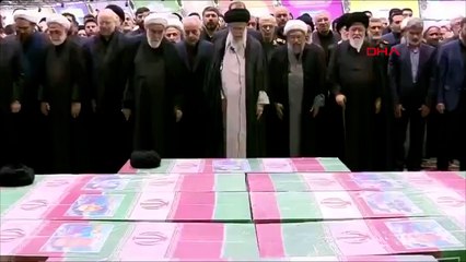 Reisi’nin Tahran’daki cenaze töreninde yoğun kalabalık