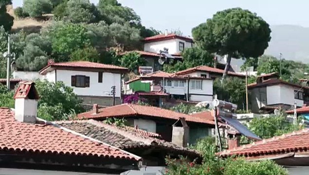 Dünyanın en güzel köyü seçilmişti: 3 bin yıllık Birgi köyü, tarihe meydan okuyor