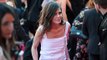 Charlotte Casiraghi, l'eleganza è nelle pieghe: il look sul red carpet di Cannes