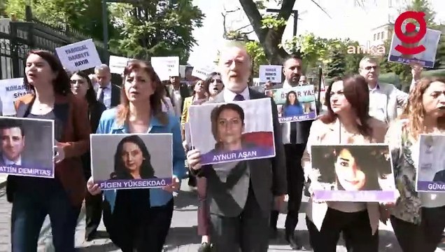 DEM Parti milletvekilleri, Adalet Bakanlığı'na yürüdü