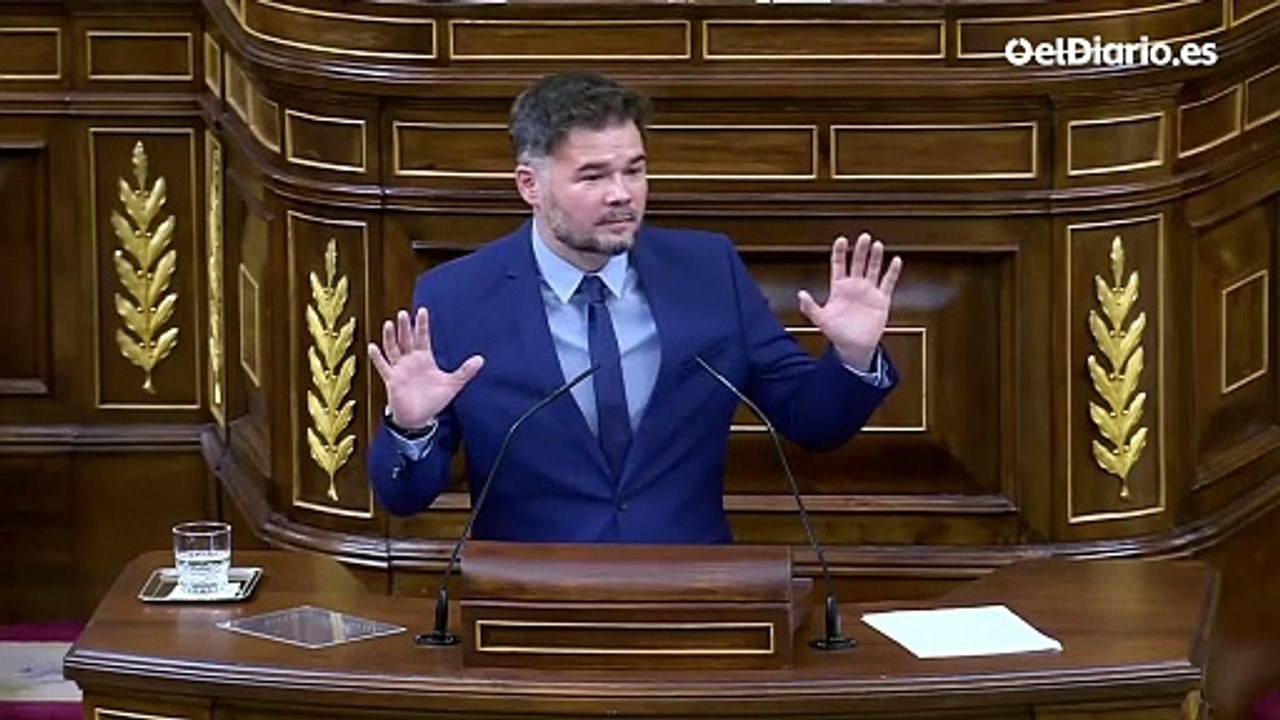 Rufián pide a la izquierda hacer autocrítica: "Hoy la izquierda es el límite al aire acondicionado y la derecha es una terraza de bar"