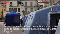 Terremoto ai Campi Flegrei: nel porto di Pozzuoli le tende allestite dalla Protezione Civile