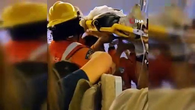 Singapur Havayolları'na ait uçak türbülansa girdi: 1 ölü