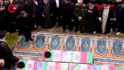 Cenaze namazlarını Hamaney kıldırdı, milyonlar akın etti